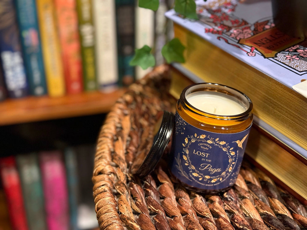 Lost in the Pages | 7 oz Frosted Juniper