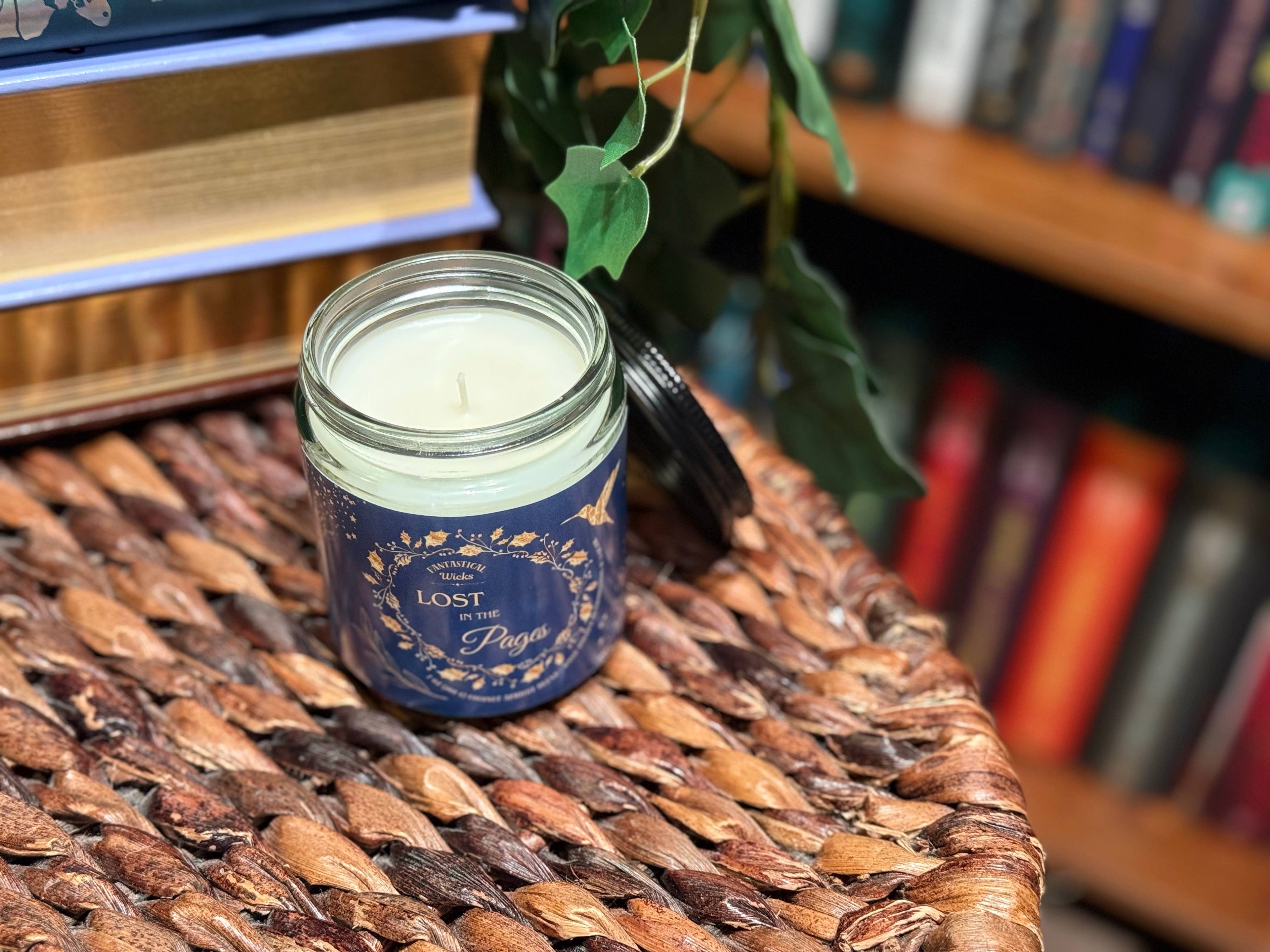 Lost in the Pages | 7 oz Frosted Juniper